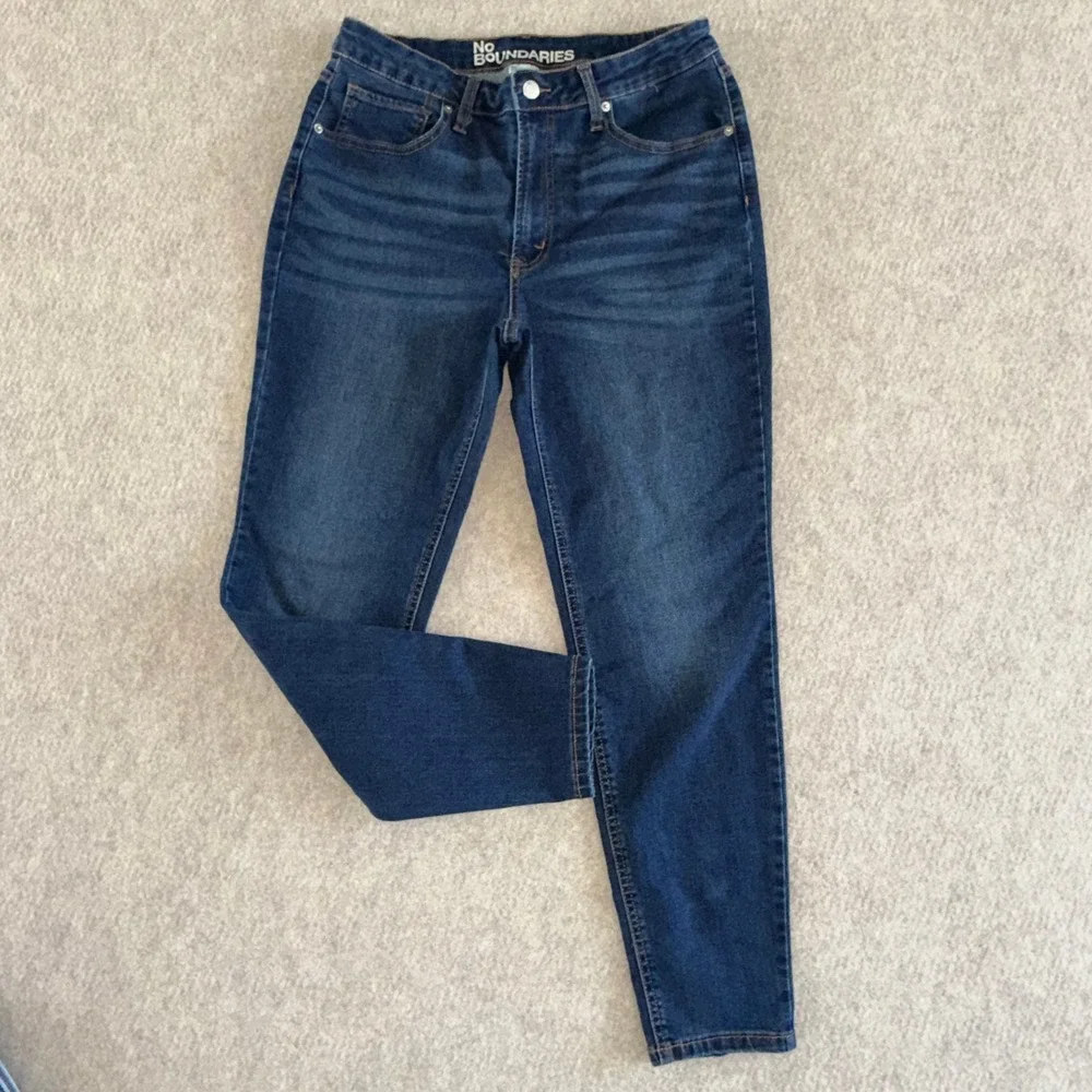 No Boundaries Womens High Rise Skinny Jeans Dark Wash Blue Size 12 Stretch Denim